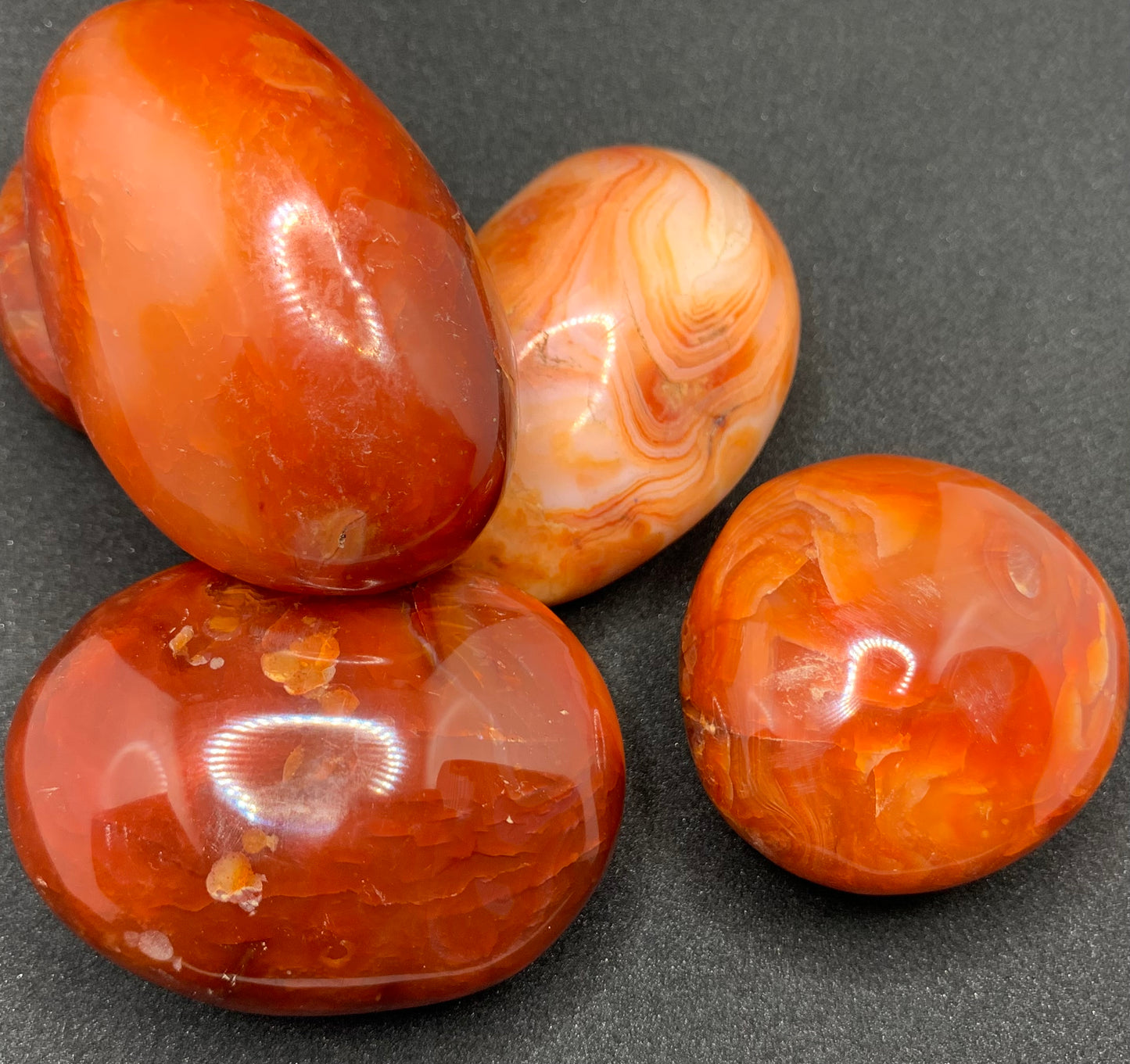 Carnelian Palm Stone (Polished)