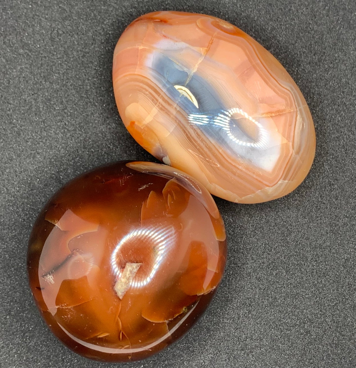 Carnelian Palm Stone (Polished)